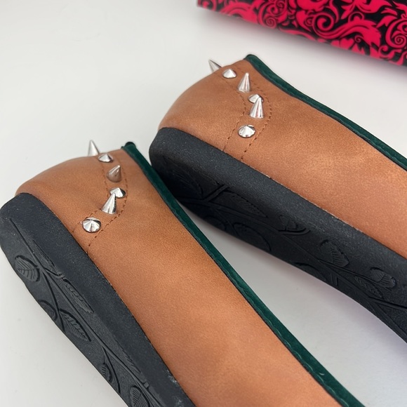 New in box code v111 flats - Picture 6 of 7